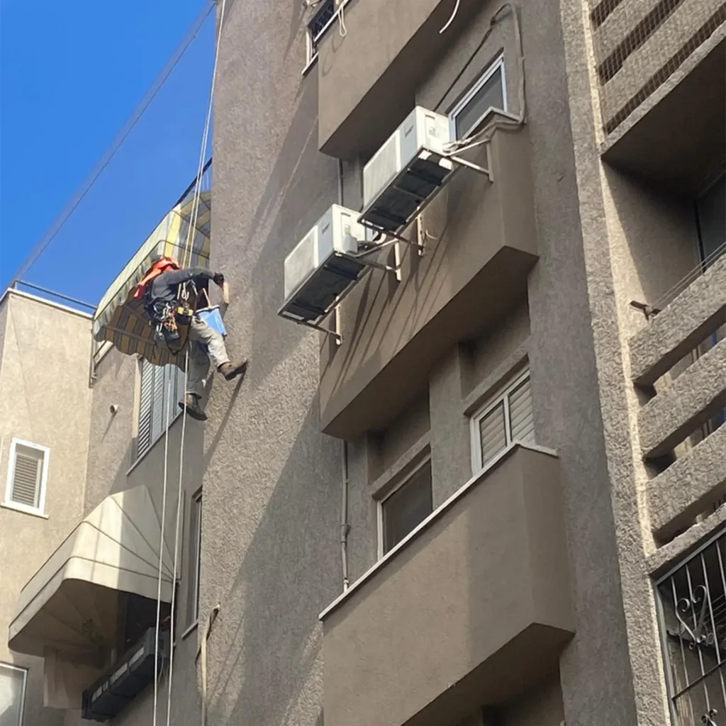 עבודות איטום בגובה איטום קירות בסנפלינג רפאל עובדיה